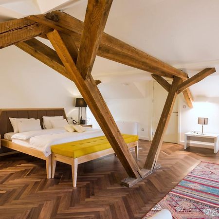 Hotel Gradska Цетине Экстерьер фото