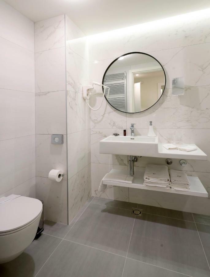 Hotel Gradska Цетине Экстерьер фото
