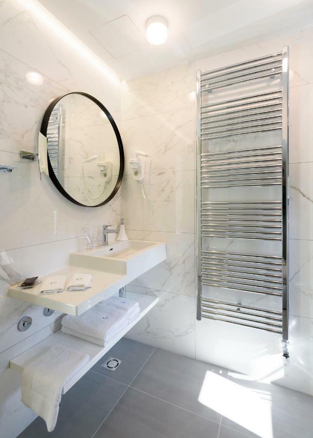 Hotel Gradska Цетине Экстерьер фото